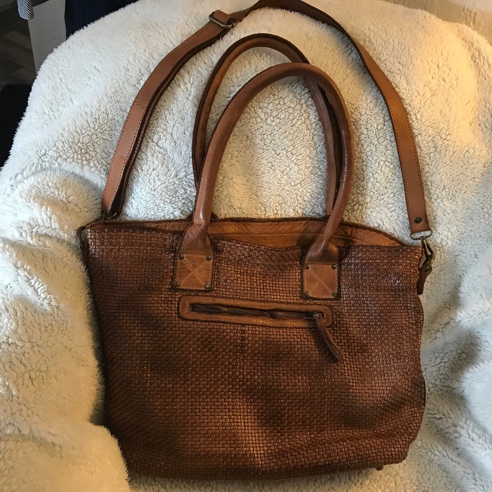 Italian Pelletteria basket weave large leather shoulder bag